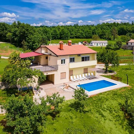 Holiday Home Larisa - Ipc141 By Interhome Pican Bagian luar foto