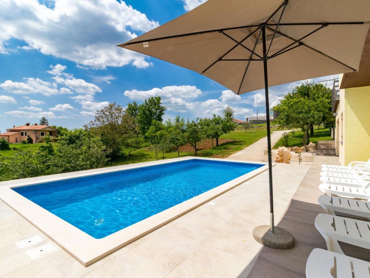 Holiday Home Larisa - Ipc141 By Interhome Pican Bagian luar foto