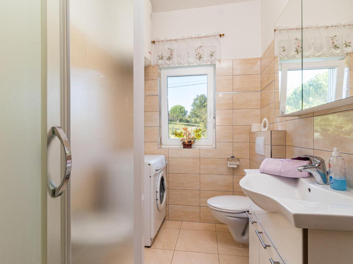 Holiday Home Larisa - Ipc141 By Interhome Pican Bagian luar foto
